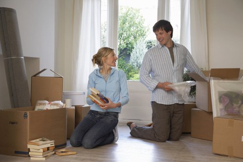 Moving day strategy for home relocation in Maidavale