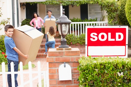 Removal specialists planning a local relocation in Maidavale